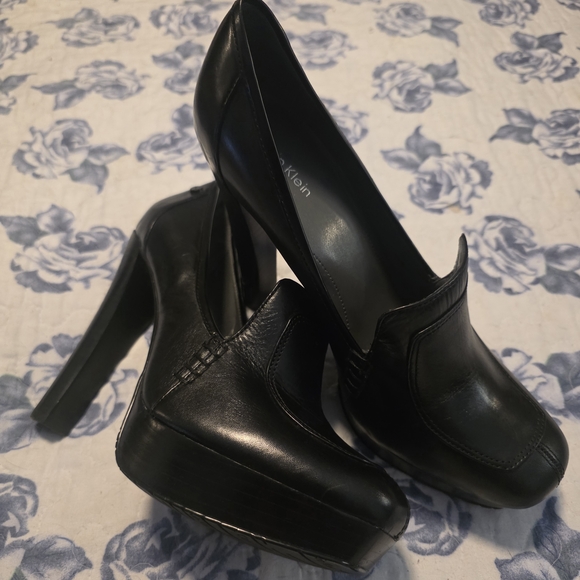 Calvin Klein Black Leather Platform Heel Pumps - Picture 9 of 15